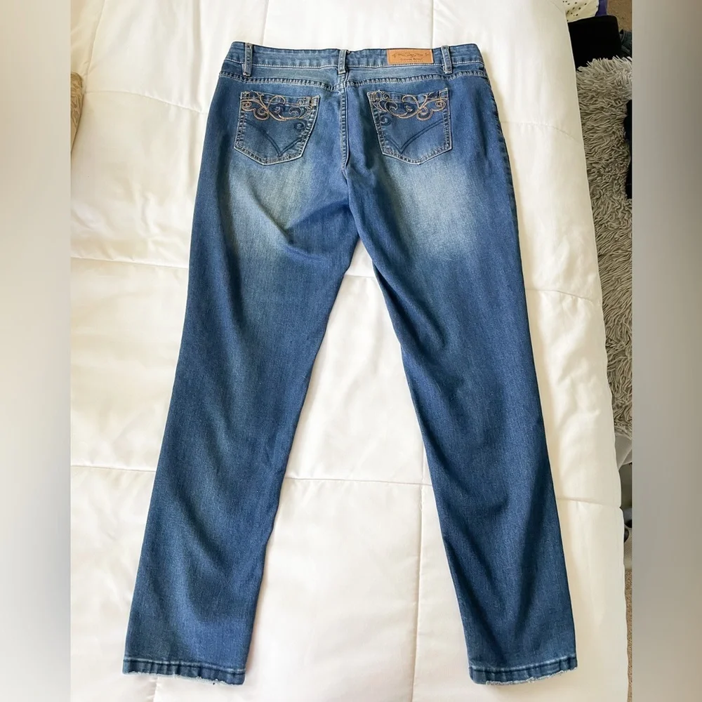 Jeans - Picture 5 of 8